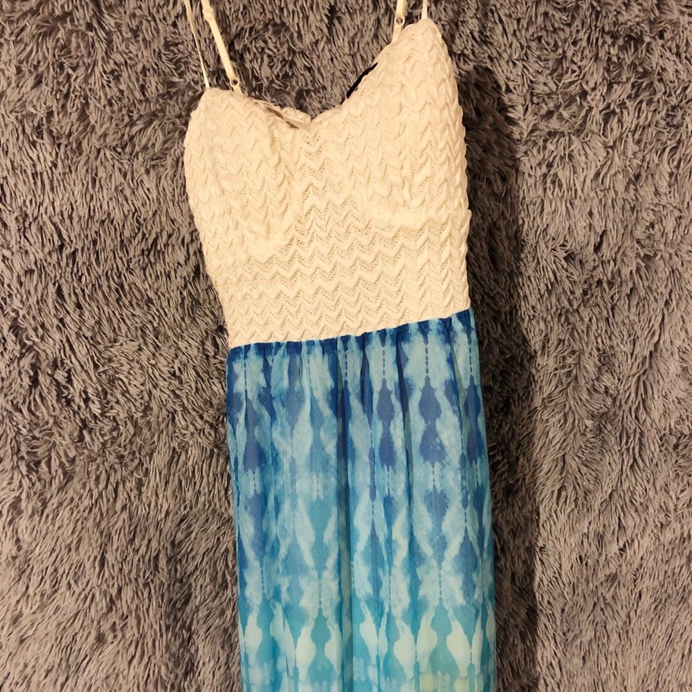 blue dress